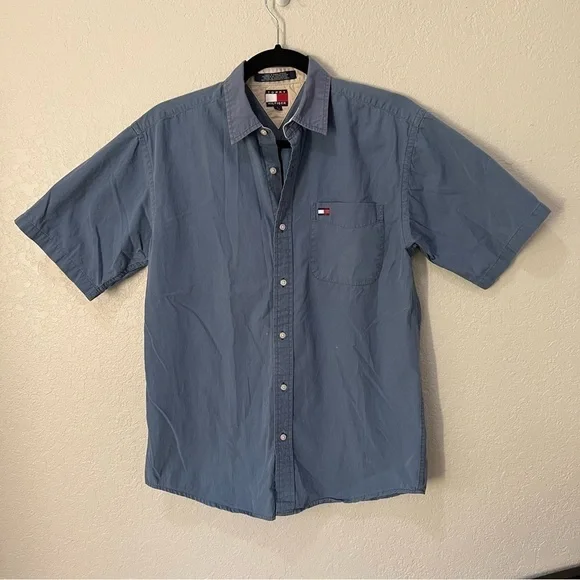 Tommy Hilfiger cobalt blue button up short sleeved shirt, L, logo on pocket. - Picture 5 of 10